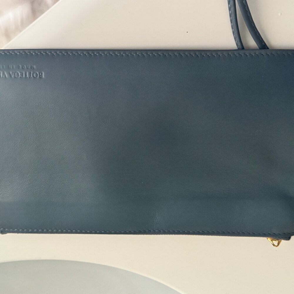 BOTTEGA VENETA INTRECCIATO ARCO TOTE SIZE MEDIUM,  EUC - Picture 8 of 10